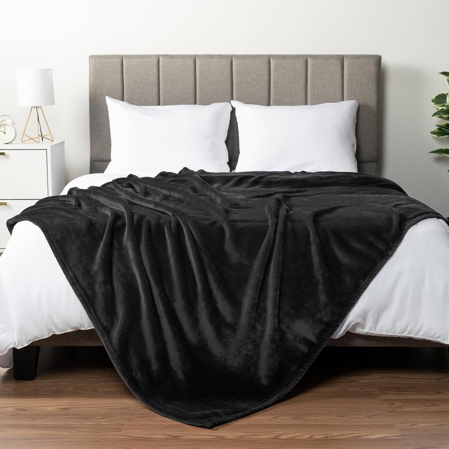 Cozy Black Fleece Blanket Queen 90x90 Inch